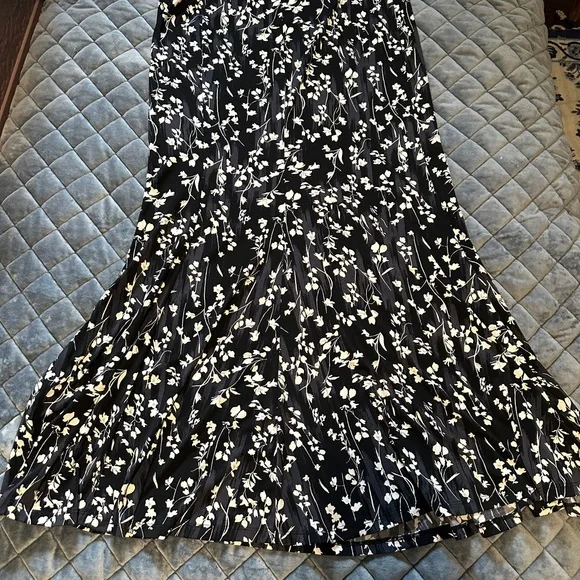 CATO Floral Black Maxi Skirt - Picture 3 of 4